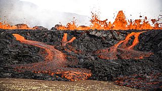 Der Vulkan Fagradalsfjall auf Island spuckt Lava, 07.08.2022