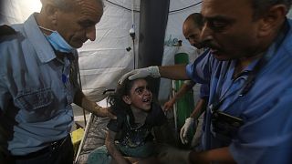 Niña palestina herida en los enfrentamientos entre Israel y la Yihad Islámica Palestina, en Gaza