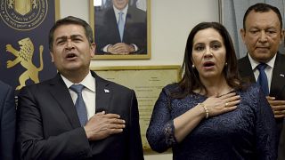 رئيس هندوراس خوان أورلاندو هيرنانديز وزوجته آنا غارسيا كارياس في حفل افتتاح مكتب التجارة الدبلوماسية في القدس. 2019/09/01