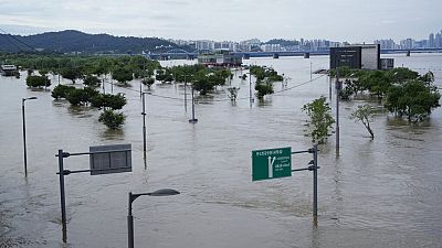 Der überflutete Han-Fluss in Seoul am Mittwoch.