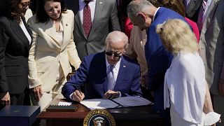 ABD Başkanı Joe Biden "Çip ve Bilim" yasasını imzaladı