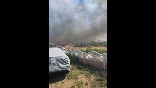 Imágenes del humo provocado por las explosiones en el aeródromo ruso en Crimea