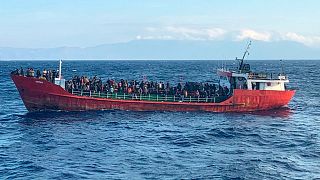 قایق پناه‌جویان