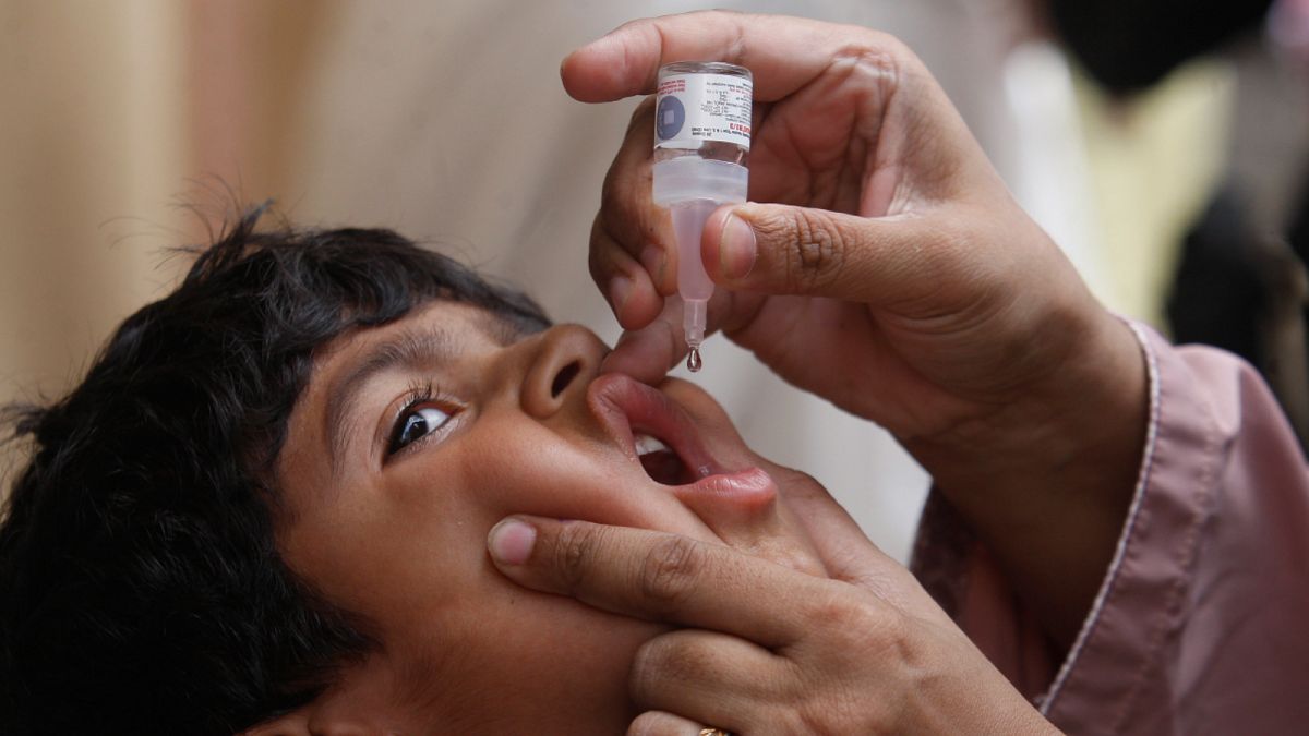 انتشار فيروس شلل الأطفال في لندن