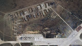 Photo satellite montrant la base russe de Saki, en Crimée, après les explosions, le 9 août 2022