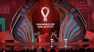صورة أرشيفية لرئيس الـفيفا" جياني إنفانتينو يتحدث قبل قرعة كأس العالم لكرة القدم 2022 في مركز الدوحة للمعارض والمؤتمرات في قطر، 1 أبريل 2022.