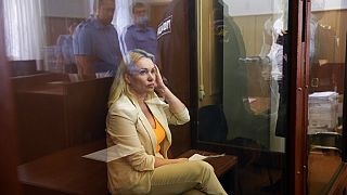 Die russische Journalistin Marina Owsjannikowa vor Gericht in Moskau. 