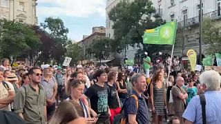 Tüntetés az erdőirtások ellen a budapesti Kossuth téren 2022. augusztus 12-én.