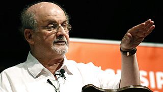 Salman Rushdie író egy 2018-ban készült fotón