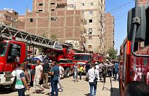 Δυνάμεις της πυροσβεστικής στο σημείο της πυρκαγιάς σε Κοπτική εκκλησία στο Κάιρο