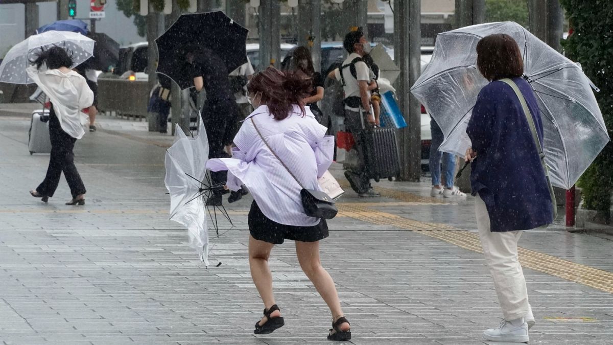الطقس السيئ في اليابان