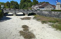 La rivière Tille complètement asséchée à Lux, en France, le mardi 9 août 2022.