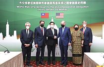 Tayvan Dışişleri Bakanı Joseph Wu Amerikalı yasa koyucuları kabul etti