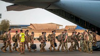 Mali'de görev yapan Fransız askerleri 