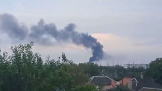Füstölő orosz lőszerraktár Majszkoje település közelében