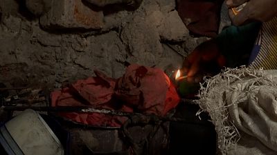 Many people in Kenya now use plastic bags as fuel to be able to cook Many people in Kenya now use plastic bags as fuel to be able to cook