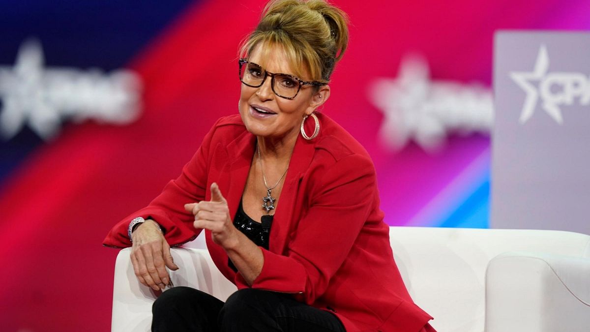 FILE - Former Alaska Gov. Sarah Palin makes a joke about the size of the state of Texas compared to Alaska, 4 August 2022