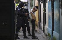 El Salvador'da 5 ayda suç çetelerine üye olduğu öne sürülen 50 bin kişi tutuklandı