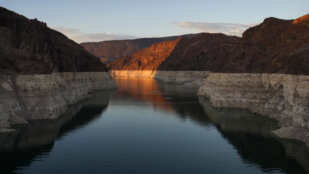 EUA impõem cortes no consumo de água devido à seca no Colorado