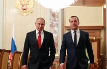 Dmitri Medwedew und Wladimir Putin (Aufnahme vom 15. Januar 2020)