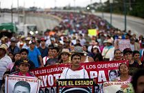 Arşiv: Meksika'da öğrencilerin kaybolmalarının birinci yıl dönümünde 26 Eylül 2015'te yürüyüş yapıldı