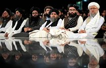 قادة طالبان يحضرون مراسم إحياء الذكرى التاسعة لوفاة الملا محمد عمر، الزعيم الراحل ومؤسس حركة طالبان، كابول، أفغانستان، الأحد 24 أبريل 2022