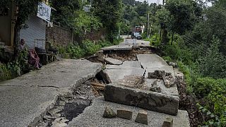 جزء من الانهيار الأرضي الذي سببته الفيضانات 20/08/2022