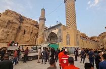 Irak’ın Kerbela kentinde Şii vatandaşlarca kutsal kabul edilen Kattarat’ül İmam Ali türbesinde göçük meydana geldi