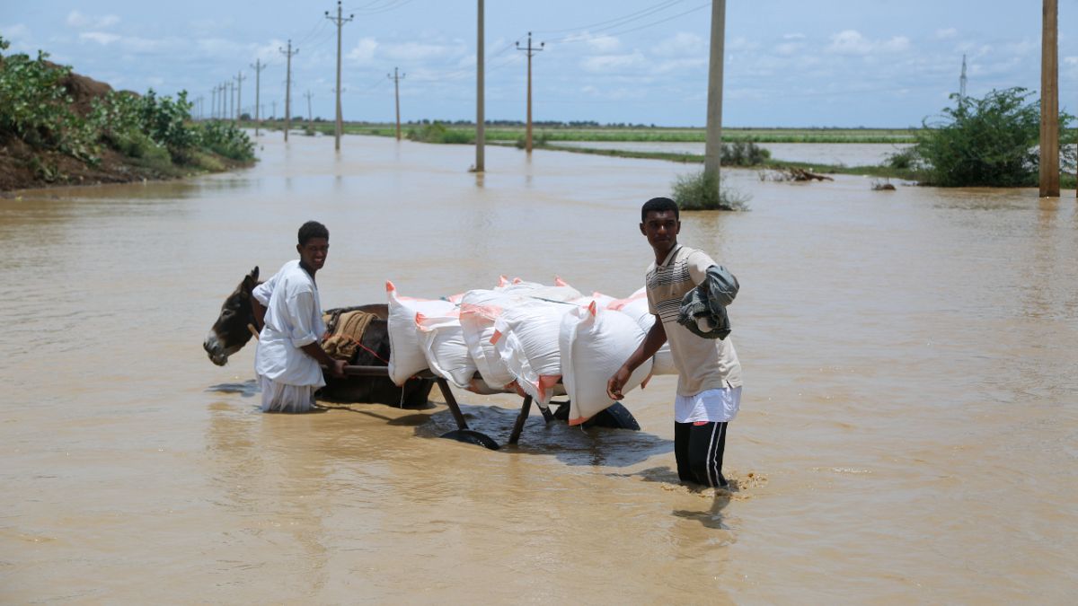 الفيضانات تجتاح السودان وتسفر عن مقتل العشرات وتدمير آلاف المنازل، 22 أغسطس 2022.