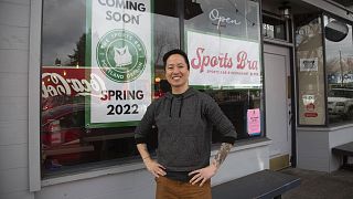 Jenny Nguyen - Besitzerin der Sportsbar "The Sports Bra" in Portland im Bundesstaat Oregon.