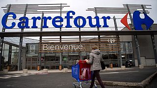Fransız süpermarket zinciri Carrefour 100 ürünün fiyatını donduracağını açıkladı