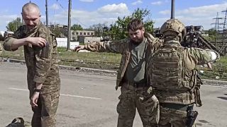 Arresto di un combattente Azov da parte dell'esercito russo