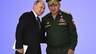  Putyin orosz elnök és Szergej Sojgu védelmi miniszter a kubinkai Patriot katonai központban
