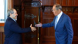 Suriye Dışişleri Bakanı Faysal Mekdad (sol), Rusya Dışişleri Bakanı Sergey Lavrov ile Moskova'da görüştü