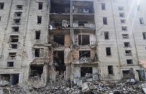 Egy orosz rakétatámadásban találatot kapott lakóépület Vozneszenszknél augusztus 20-án