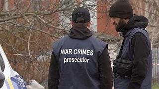 Ειδικά κλιμάκια του ΟΗΕ, ΜΚΟ και ουκρανικές αρχές πραγματοποιούν έρευνες για αποδείξεις διάπραξης εγκλημάτων πολέμου