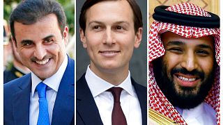 ولي العهد السعودي، محمد بن سلمان، وجاريد كوشنر مستشار الرئيس الأمريكي السابق دونالد ترامب، وأمير قطر تميم بن حمد آل ثاني