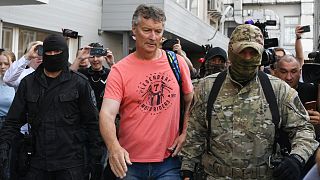 Police detain Yekaterinburg ex-mayor Yevgeny Roizman in Yekaterinburg, Russia, Wednesday, Aug. 24, 2022. 