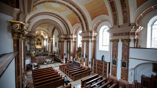A 250 éve felszentelt és nemrég felújított Szent István Király Plébániatemplom Makón, az ünnepi szentmise napján, 2022. augusztus 20-án