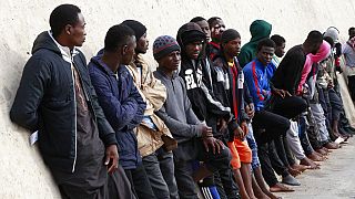 Libye : multiples allégations de mauvais traitements de migrants