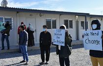 طالبو لجوء يطالبون بتغيير بلد اللجوء في جزيرة ساموس الشرقية باليونان