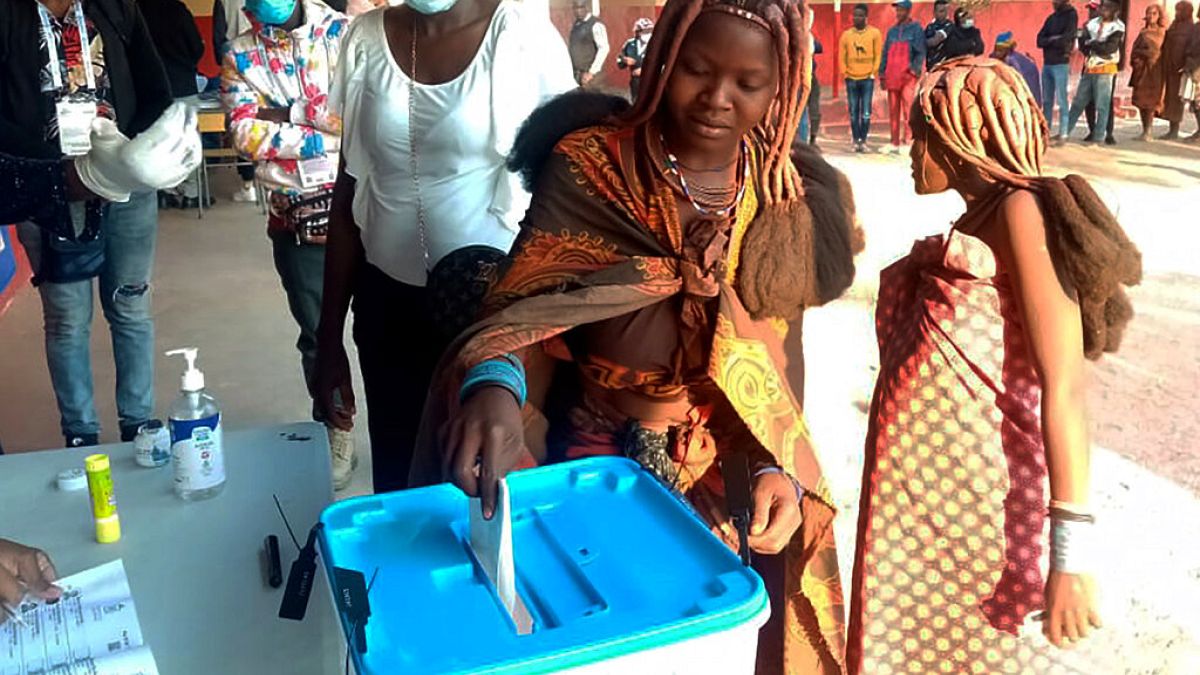 Ψηφοφόροι στην Ανγκόλα
