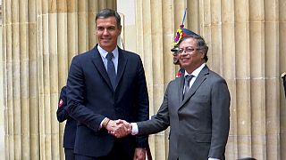 Pedro Sánchez Saluda a Gustavo Petro en las puertas de la Casa de Nariño
