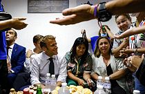 Emmanuel Macron látogatása Marseille egyik iskolájában - illusztráció, 2021