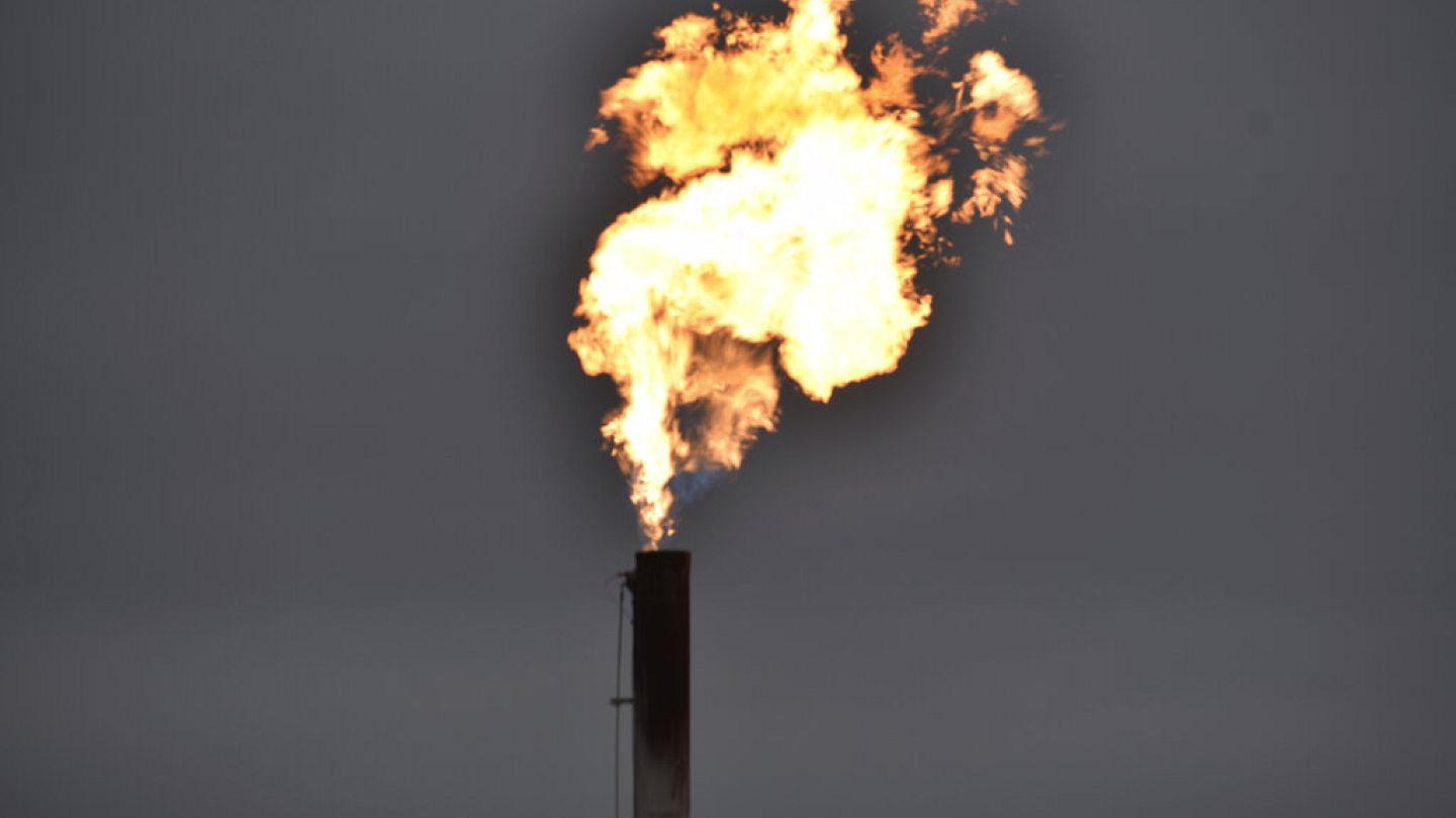 Elégetik a gázt az oroszok, miközben Európában energiaválság van | Euronews