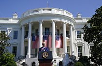 Beyaz Saray'ın önünde açıklama yapan ABD Başkanı Joe Biden
