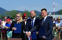 Los ministros de Defensa de Polonia, República Checa y Eslovaquia tras la firma del acuerdo