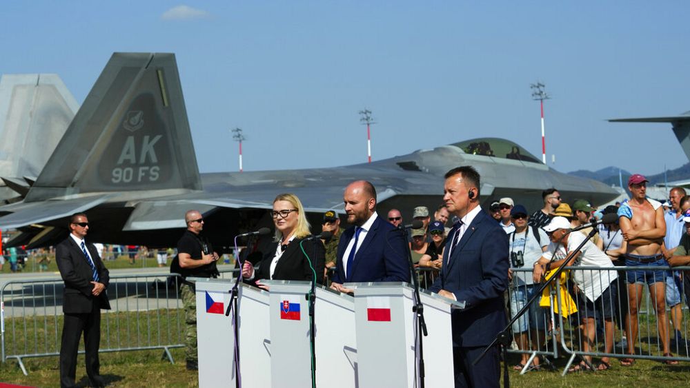 Pomoc NATO Slovensku: Polsko a Česká republika chrání vzdušný prostor sousední země