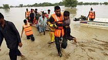 Последствия наводнений затронули уже 30 млн пакистанцев.