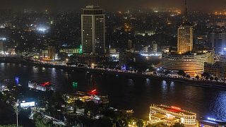 القاهرة ليلاً 
